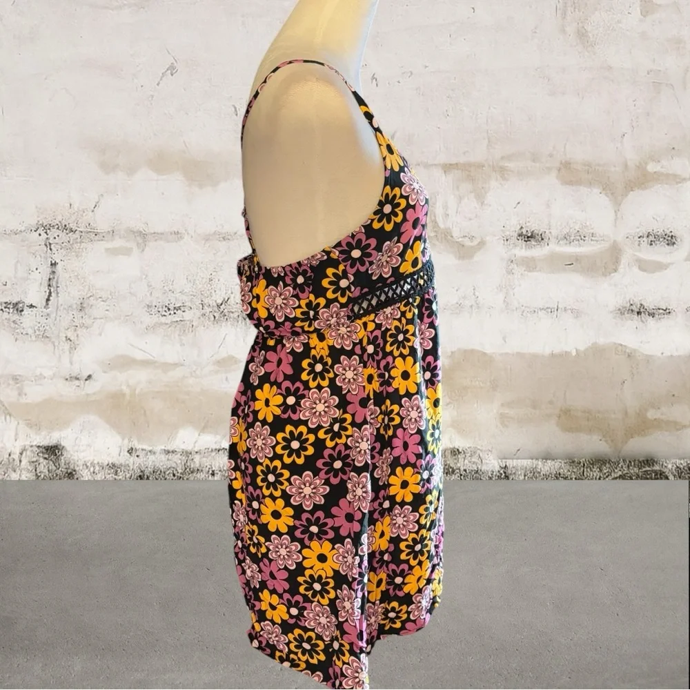 Live to be Spoiled Women's Floral Mini Dress Size Large - Picture 3 of 6